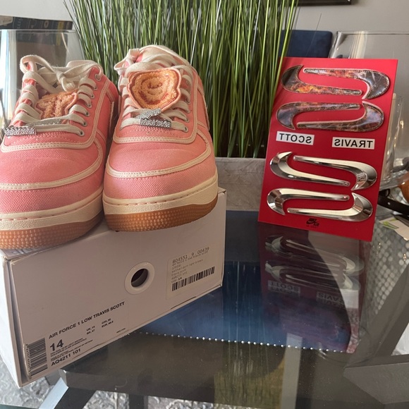 Travis Scott Air lows - Picture 5 of 7